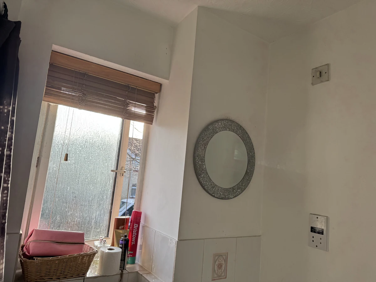 bathroom-painting-white-walls-round-mirror-swansea-daffodil-decor bathroom painting white walls round mirror swansea daffodil decor