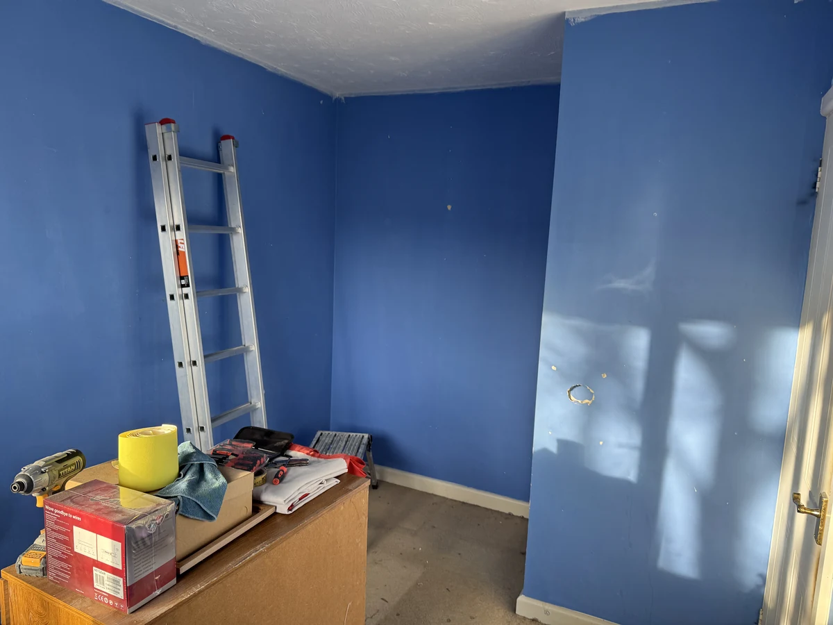 bedroom painting blue walls supplies tape roller swansea daffodil decor