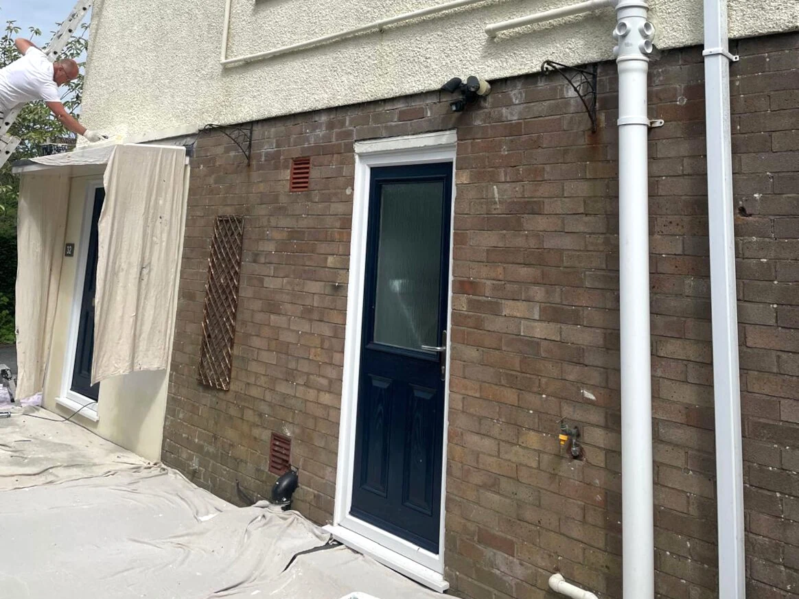 Pebbledash exterior painted on a Pontarddulais semi by Daffodil Decor