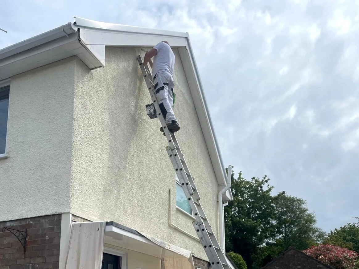 Pebbledash exterior repainted on a Pontardawe property by Daffodil Decor