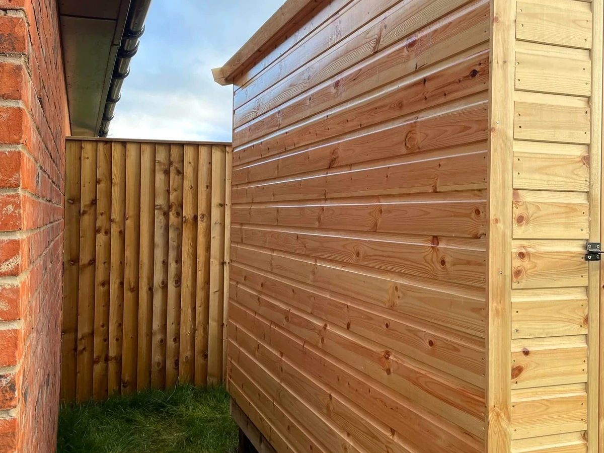 exterior-painting-white-painted-pebbledash-house-swansea-daffodil-decor-2 White painted pebbledash house in Swansea by Daffodil Decor