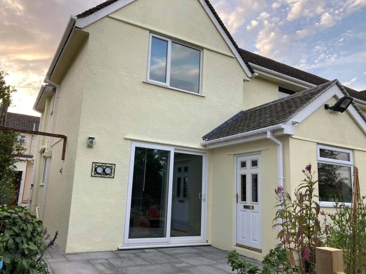 House painter in Bishopston, white semi-detached house exterior by Daffodil Decor