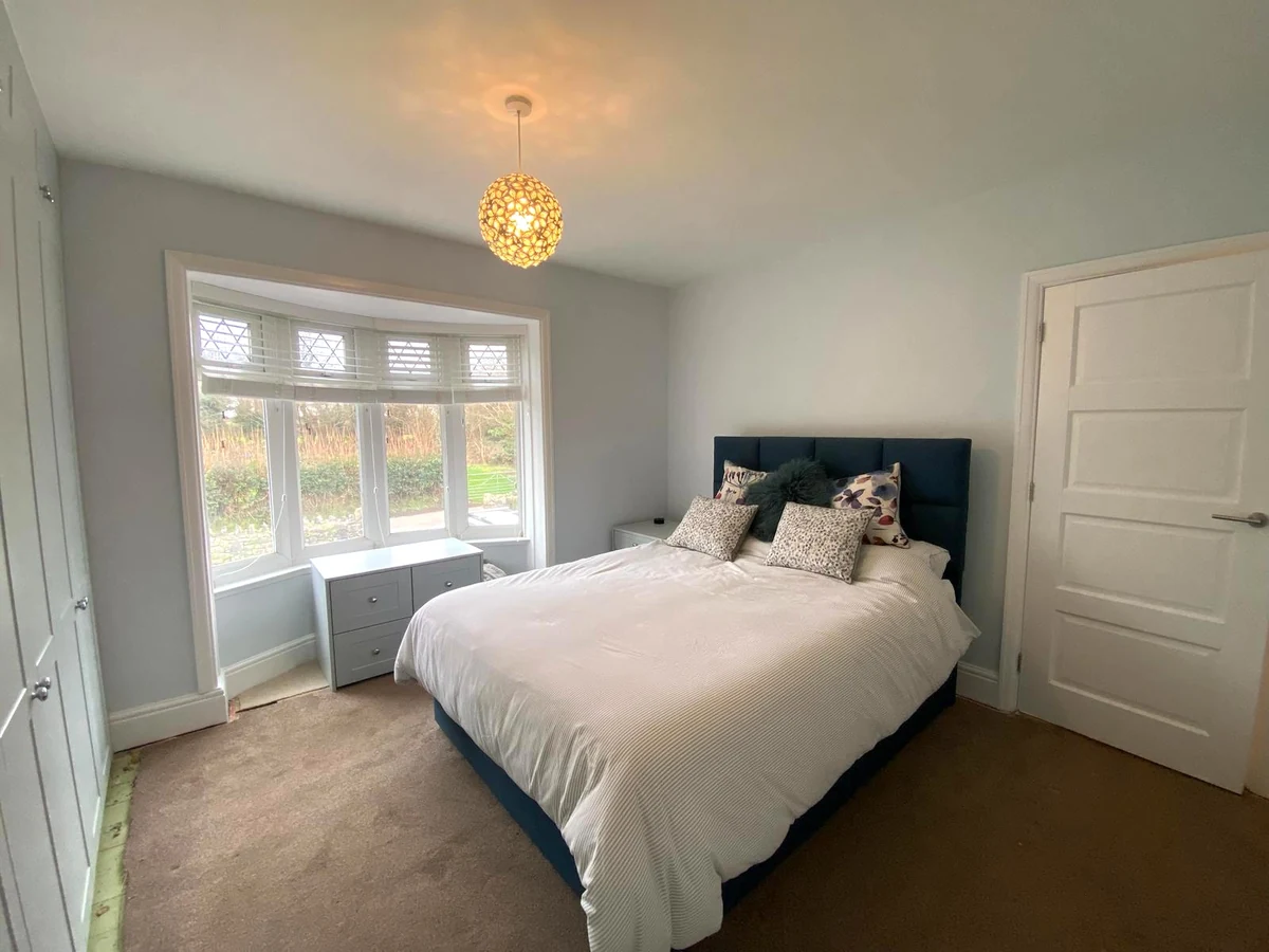 Utility room painting with grey and white walls and ceiling in Cwmbwrla by Daffodil Decor